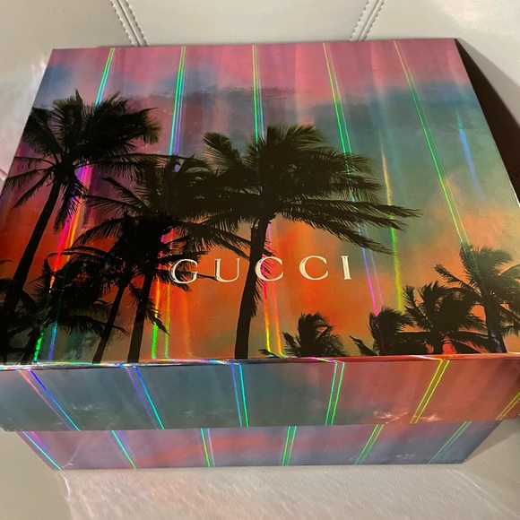 GUCCI Ribbed fringed wool scarf NWT - Picture 7 of 9